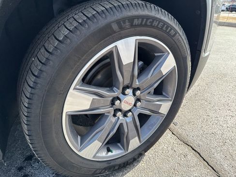 Certified 2019 GMC Acadia SLT image 9