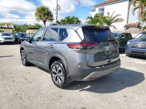 Certified 2023 Nissan Rogue SV image 7