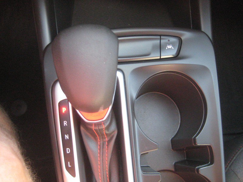 Used 2025 Chevrolet Trax RS FWD image 18