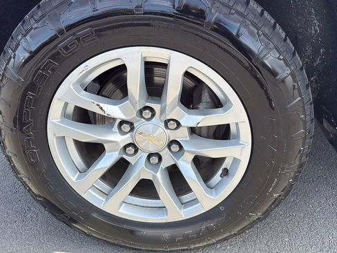 Used 2019 Chevrolet Silverado 1500 LT w/ All-Star Edition image 11