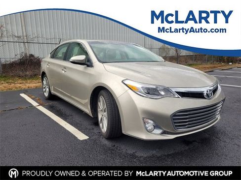 Used 2015 Toyota Avalon XLE Touring image 1
