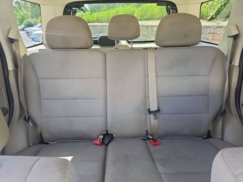 Used 2012 Ford Escape XLT AWD/4WD image 24