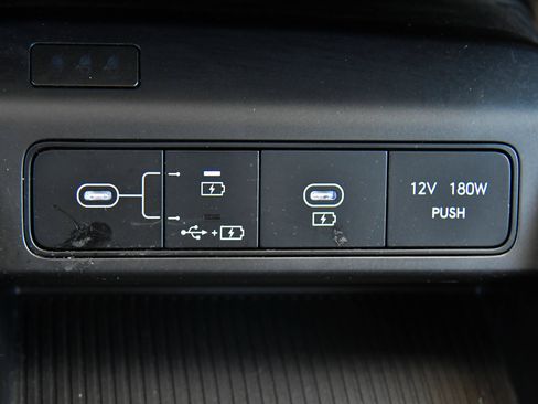 Used 2024 Hyundai Kona SEL FWD image 30