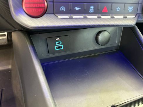 Used 2025 Ford Mustang GT RWD image 39