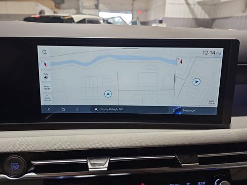 New 2026 Hyundai Tucson Limited image 23