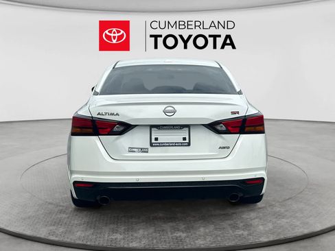 Used 2024 Nissan Altima 2.5 SR AWD/4WD image 4