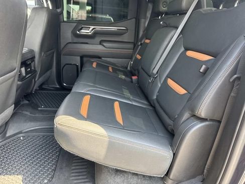 Used 2023 GMC Sierra 1500 AT4 w/ AT4 Premium Package AWD/4WD image 14