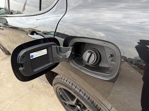 Used 2020 Alfa Romeo Stelvio Ti Sport w/ Quick Order Package 22S Sport image 45