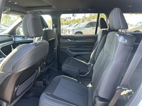New 2026 Jeep Grand Cherokee L Laredo RWD image 51