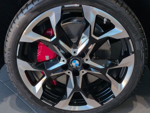 Used 2026 BMW X2 xDrive28i w/ Technology Package image 13