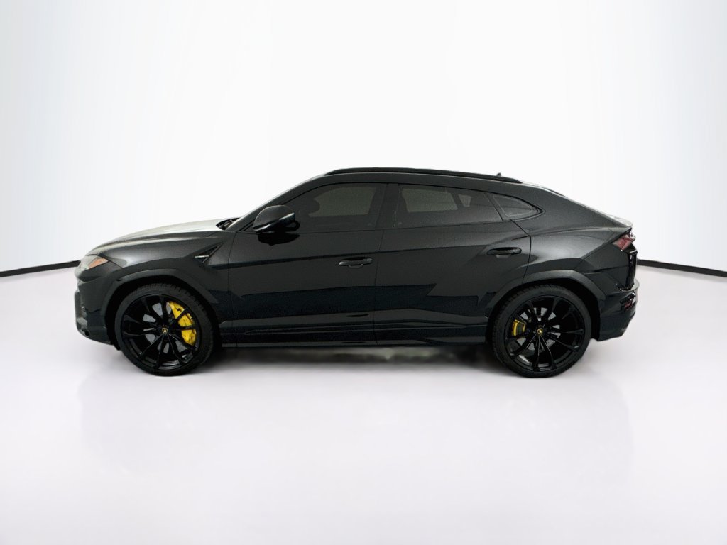 Used 2022 Lamborghini Urus AWD/4WD image 8