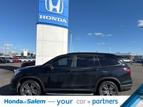 Used 2022 Honda Pilot Sport image 3