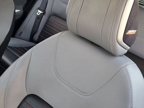Used 2023 Nissan Kicks SR w/ SR Premium Package FWD image 11