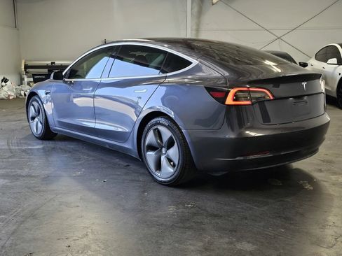 Used 2019 Tesla Model 3 Standard Range Plus RWD image 2