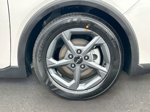 New 2025 Kia K4 LXS image 28