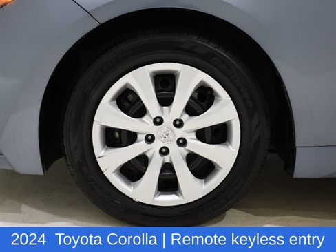 Used 2024 Toyota Corolla LE image 6