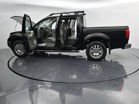 Used 2012 Nissan Frontier SL AWD/4WD image 41