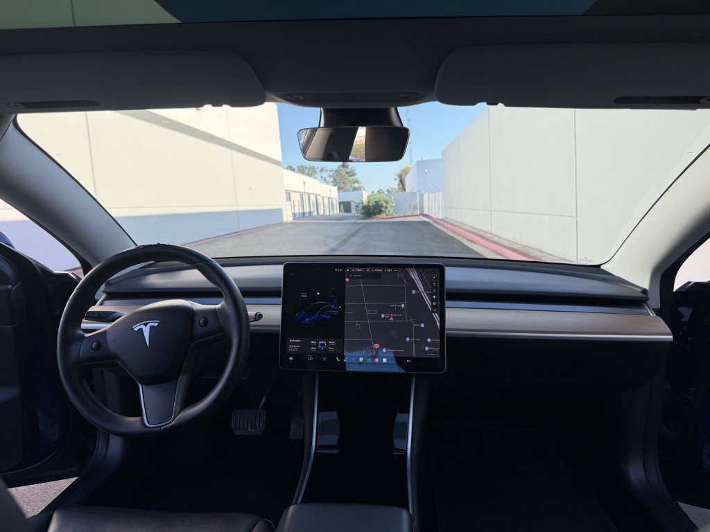 Used 2020 Tesla Model 3 Standard Range Plus RWD image 13