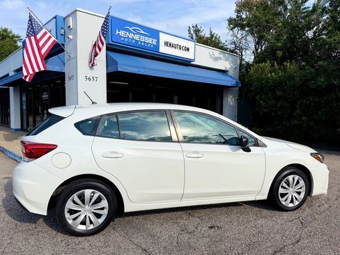 Used 2017 Subaru Impreza 2.0i AWD/4WD image 19