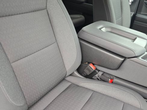 Used 2024 Chevrolet Silverado 1500 LT image 7