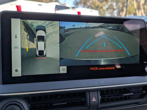 Used 2025 Toyota Prius Limited w/ Limited Premium Package image 6