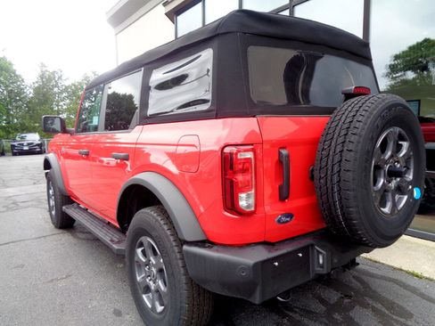 Used 2023 Ford Bronco Big Bend image 7