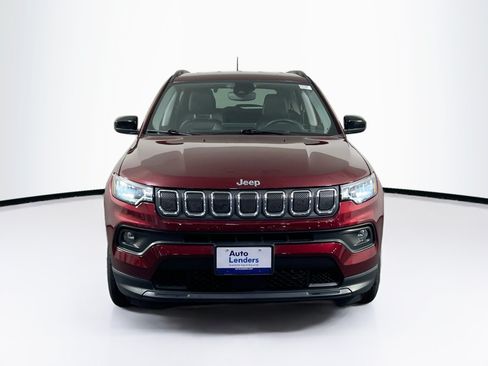 Used 2022 Jeep Compass Latitude w/ Convenience Group AWD/4WD image 2