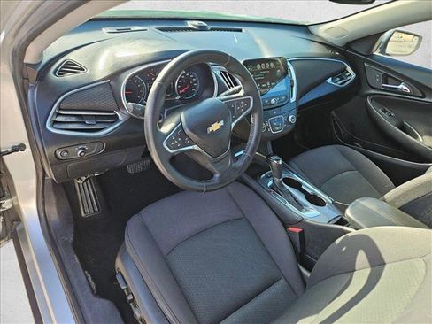 Used 2017 Chevrolet Malibu LT w/ Driver Confidence Package image 14