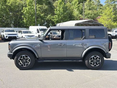 Used 2024 Ford Bronco Outer Banks AWD/4WD image 2