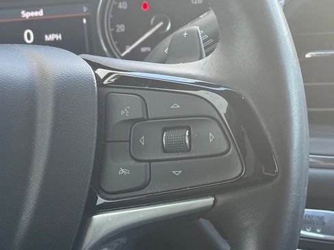 Used 2024 Buick Enclave Essence FWD image 16