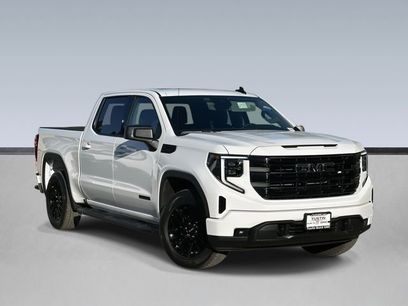 New 2026 GMC Sierra 1500 Elevation w/ LPO, Elevation Black Package