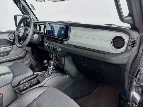 Used 2025 Jeep Wrangler Unlimited Sport AWD/4WD image 26