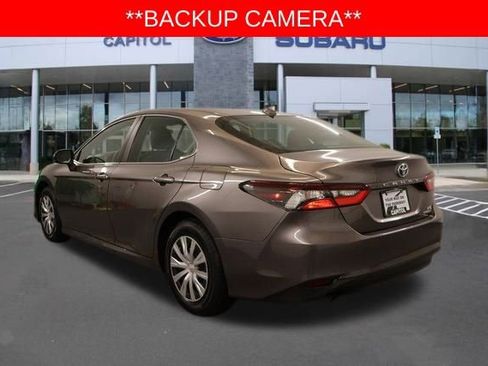 Used 2022 Toyota Camry LE image 7