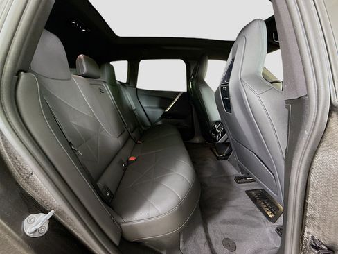 Used 2023 BMW iX xDrive50 w/ Sport Package image 28