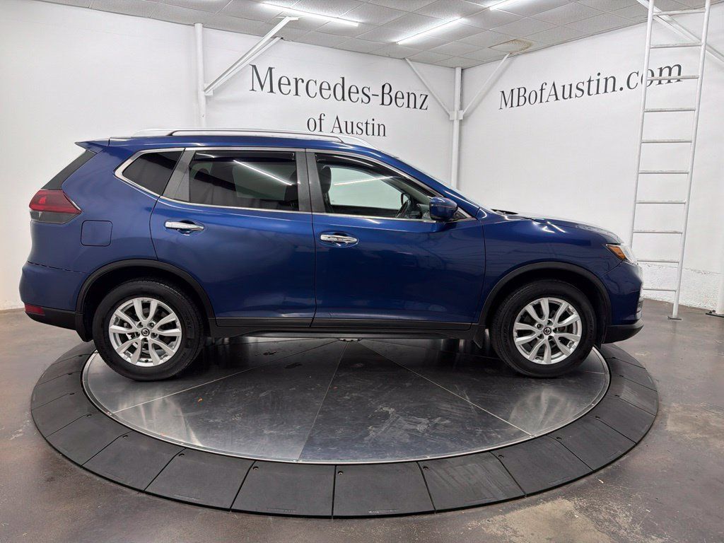 Used 2020 Nissan Rogue SV AWD/4WD image 8