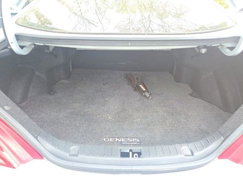 Used 2013 Hyundai Genesis 2.0T image 9