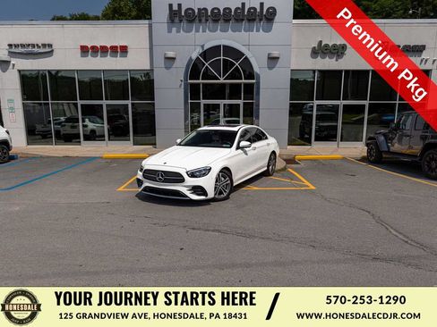 Used 2022 Mercedes-Benz E 350 4MATIC Sedan image 1
