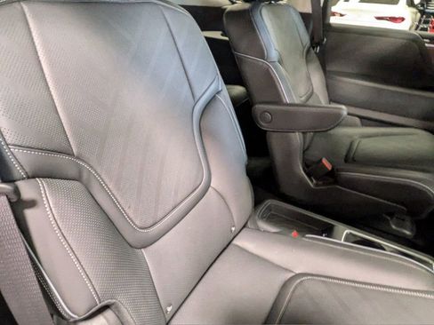 New 2025 INFINITI QX80 Luxe w/ Exterior Package image 32