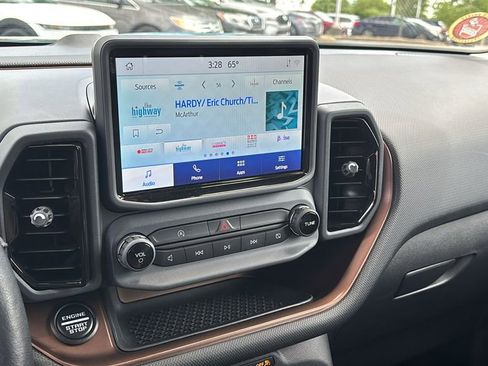 Used 2021 Ford Bronco Sport Outer Banks AWD/4WD image 19
