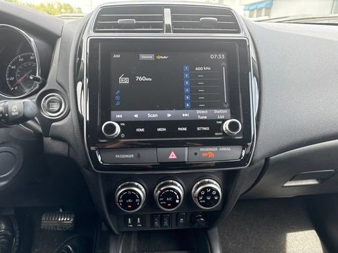 Used 2024 Mitsubishi Outlander Sport ES AWD/4WD image 9