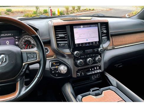 Used 2022 RAM 1500 Limited w/ Body Color Bumper Group AWD/4WD image 6