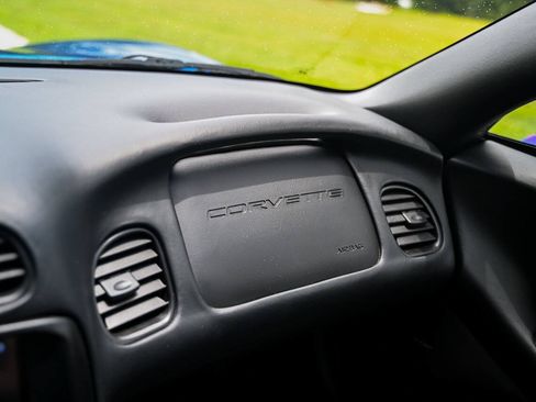 Used 2003 Chevrolet Corvette Z06 w/ Memory Package, 3 Drivers RWD image 92