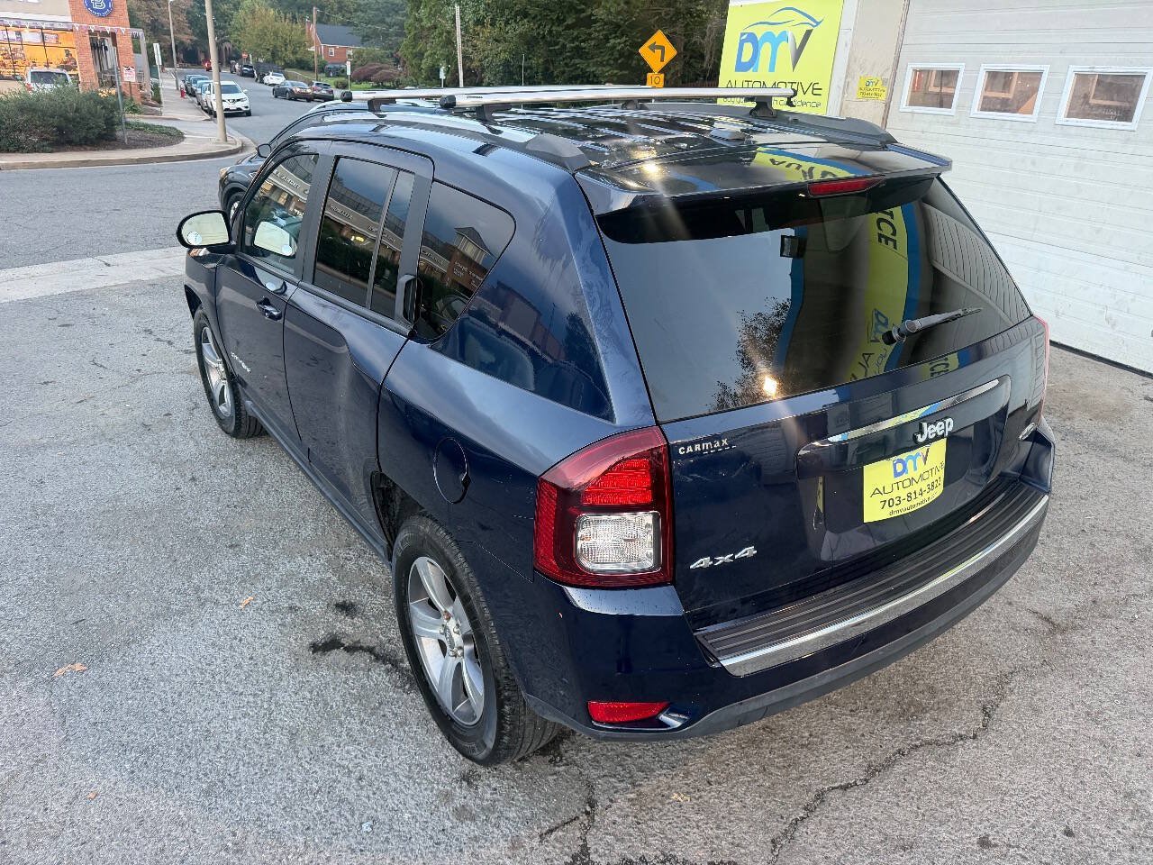 Used 2017 Jeep Compass High Altitude AWD/4WD image 5