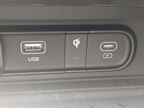 Used 2024 Kia Sportage EX image 22