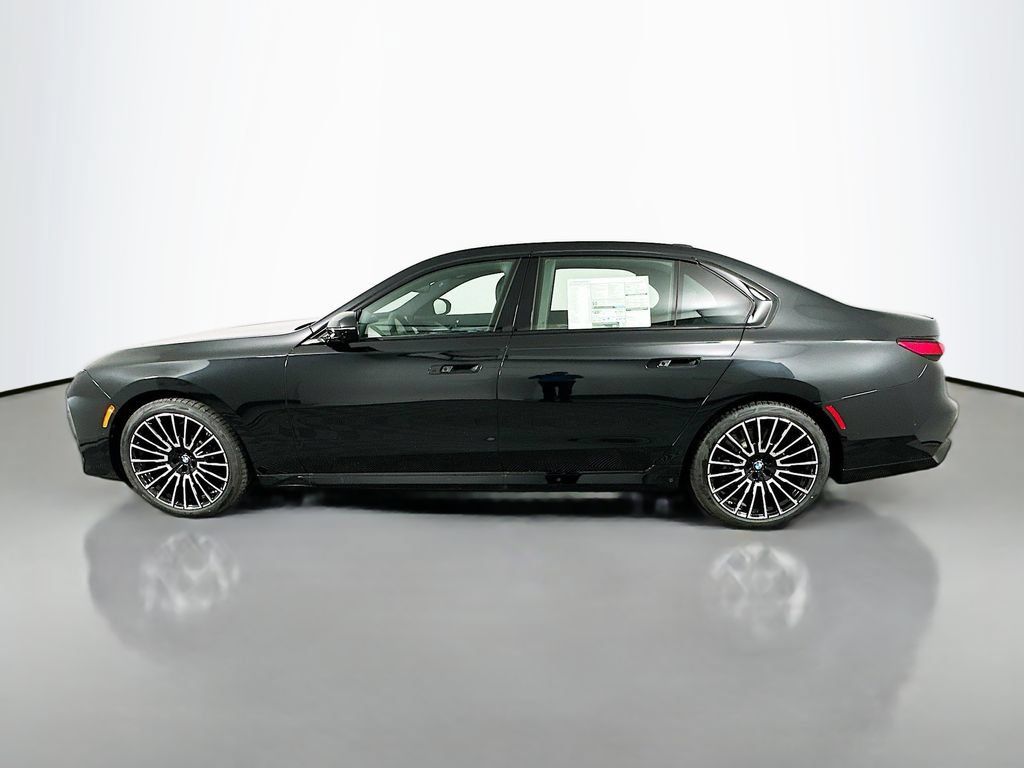 Used 2026 BMW 760i xDrive w/ Executive Package AWD/4WD image 8