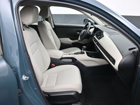 Used 2024 Honda HR-V LX image 23