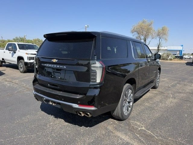 Used 2025 Chevrolet Suburban High Country AWD/4WD image 6