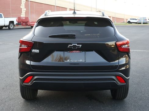 New 2026 Chevrolet Trax LT w/ Driver Confidence Package FWD image 22