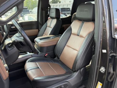 Used 2022 Chevrolet Silverado 1500 High Country AWD/4WD image 7