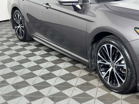 Used 2020 Toyota Camry SE AWD/4WD image 12